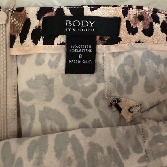 Victoria’s Secret Body By Victoria Y2K Leopard Print Pencil Skirt 8 - Picture 2 of 5